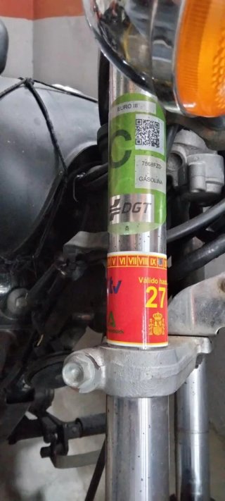 Suzuki Intruder Cruiser Negra/Plateada