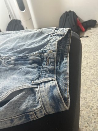 Jeans a vita alta mai indossati lavaggio chiaro