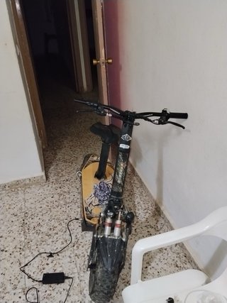 Patinete eléctrico todoterreno
