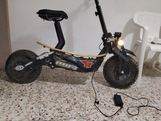 Patinete eléctrico todoterreno