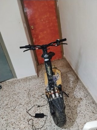 Patinete eléctrico todoterreno
