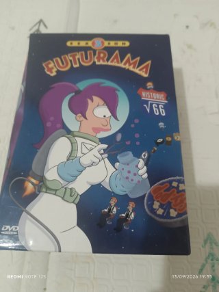 4 primeras temporadas de Futurama + 4 películas
