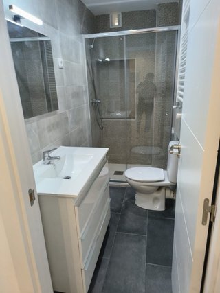 Se alquila habitación en villaverde bajo