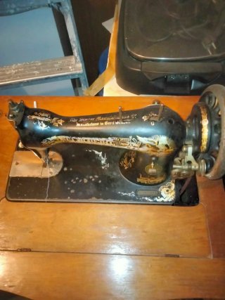Máquina de coser Singer antigua