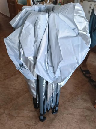 Carpa plegable negra y gris