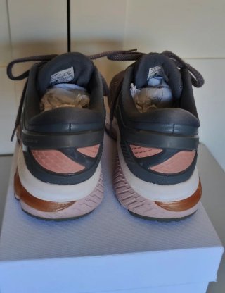 Zapatillas Asics Gel-Kayano 26 Metropolis/Oro rosa
