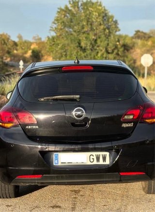 Opel Astra 2010