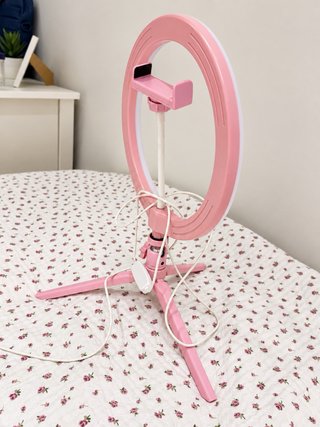 Aro de Luz LED Rosa con Trípode