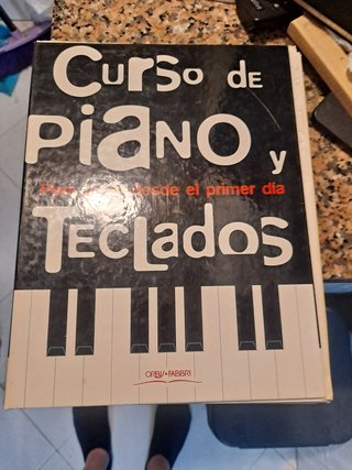 4 curso Piano y Teclado Orbi Fabbri + 12 Caset