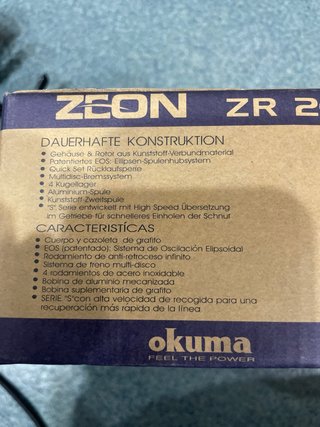 Carrete Okuma Zeon ZR 20S.