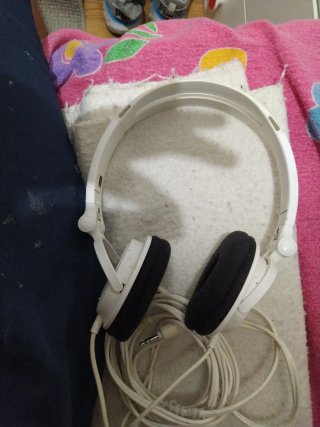 Auriculares Diadema Blancos y Negros