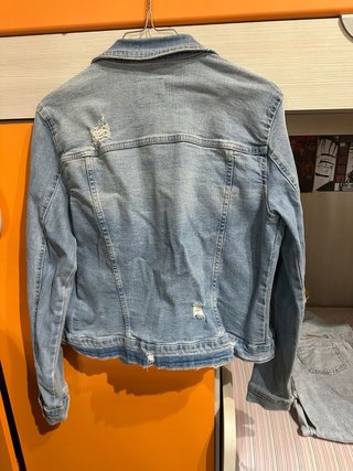 Giacca denim Bershka effetto used