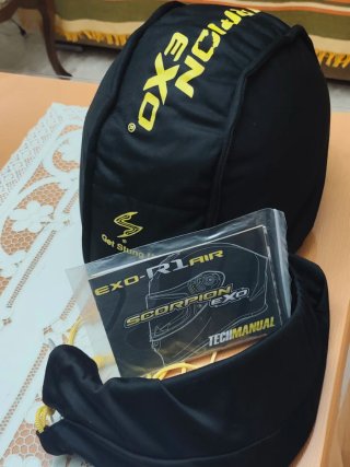 Casco Scorpion R1 Carbono Talla M