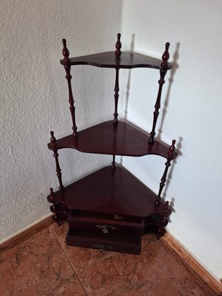 Mueble de esquina de madera