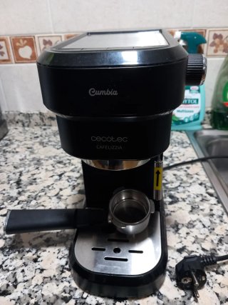 Cafetera Cecotec Cumbia Cafelizzia