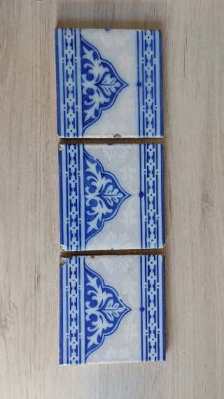 Azulejos Antiguos de Silla Catalana Neorrenacentis