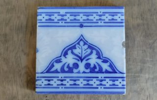 Azulejos Antiguos de Silla Catalana Neorrenacentis