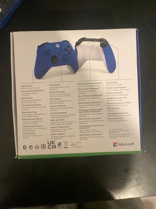 Mando Xbox Series X Shock Blue