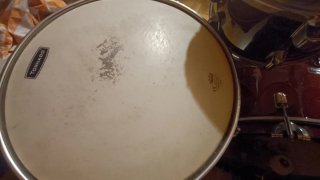 Batería Mapex Tornado + baquetas y sillín