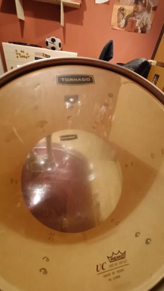 Batería Mapex Tornado + baquetas y sillín