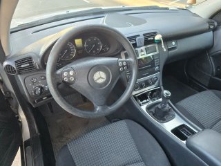 Mercedes-Benz Clase C 2004