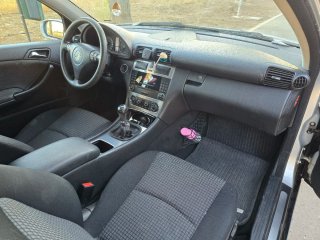 Mercedes-Benz Clase C 2004
