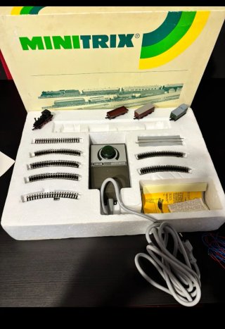 Maqueta de tren Minitrix