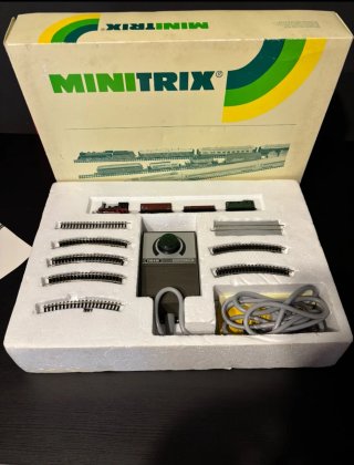 Maqueta de tren Minitrix