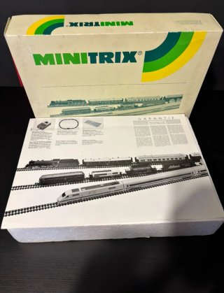 Maqueta de tren Minitrix