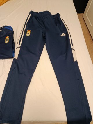 Chándal Adidas Oviedo.Talla 13-14