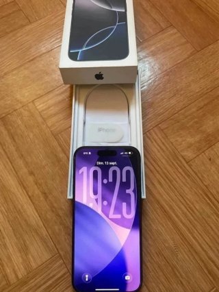 iPhone 16 Pro Negro