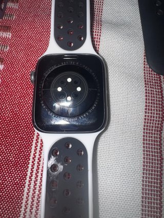 Apple Watch Series 6 44mm GPS + cinturini
