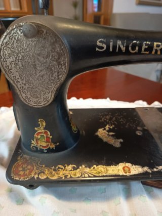 Máquina de coser Singer antigua