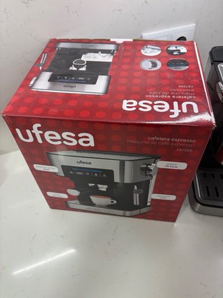 Cafetera Ufesa CE7255 semiautmatica