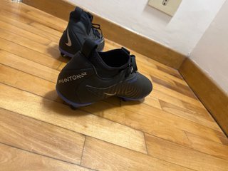 Scarpini Nike Phantom Neri e Viola
