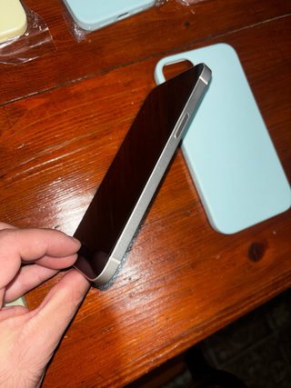 iPhone 14 Plus 256GB Blanco + 6 fundas
