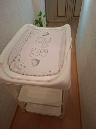 Bañera y cambiador para bebé