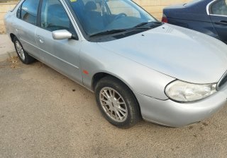 Ford Mondeo 2000