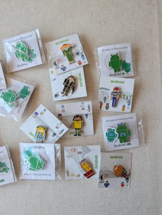 Colección Pins Android MWC