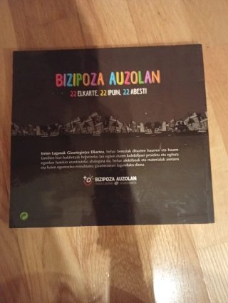 Libro Bizipoza Auzolan 22 elkarte 22 ipuin