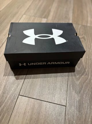 Zapatillas Under Armour Negras/Grises