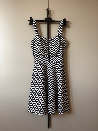 Vestito estivo fantasia zig zag