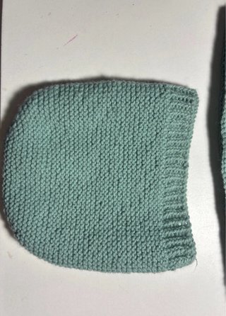 Abbigliamento per neonati fatto a mano su ordinazione