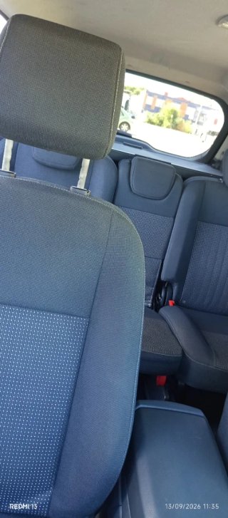 Ford Grand C-MAX 2011