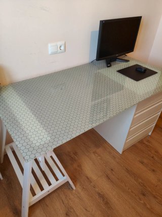 Mesa escritorio cristal y cajonera