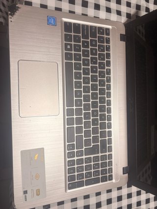 Asus D540NA-GQ059 Plata - Mancha Pantalla