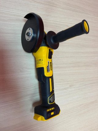 Radial Dewalt