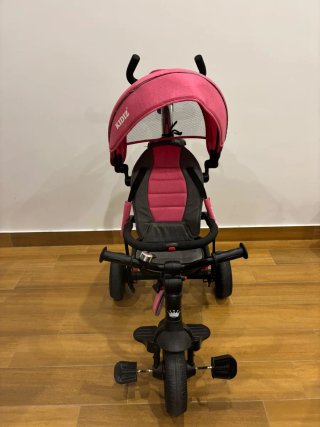 Triciclo para bebé rosa y gris
