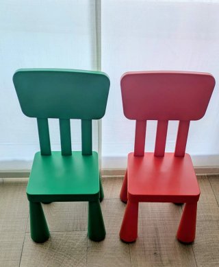 Mesa y 2 Sillas Niños Rojas y Verdes