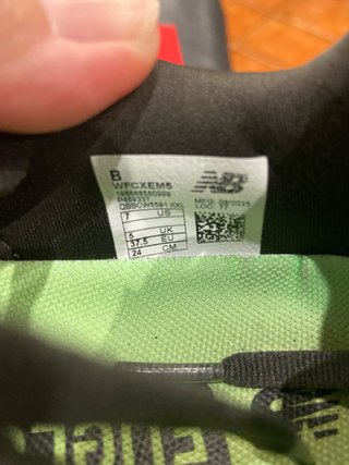 Zapatillas New Balance Rebel v5 Talla 37.5